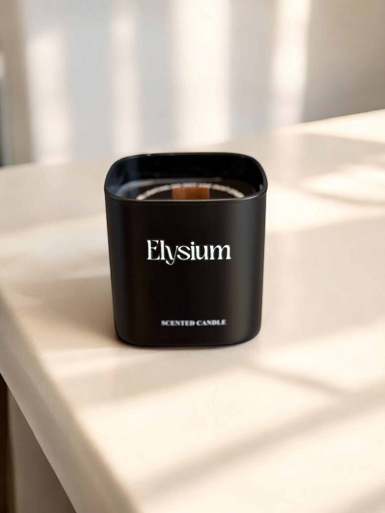 Champagne nights - Scented Candle in Black - Elysium Decor
