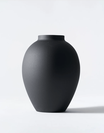 Black vase - Elysium Decor