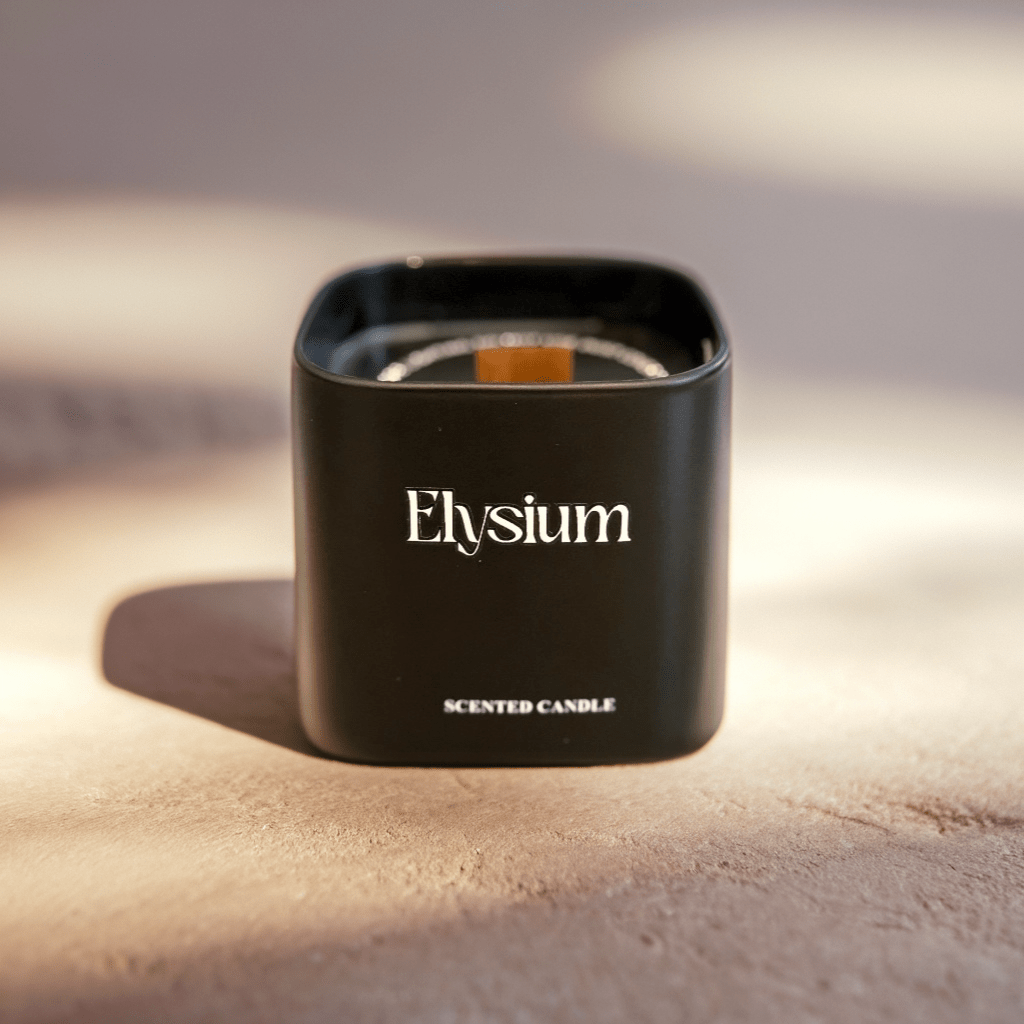 White Bloom - Scented candle in White - Elysium Decor