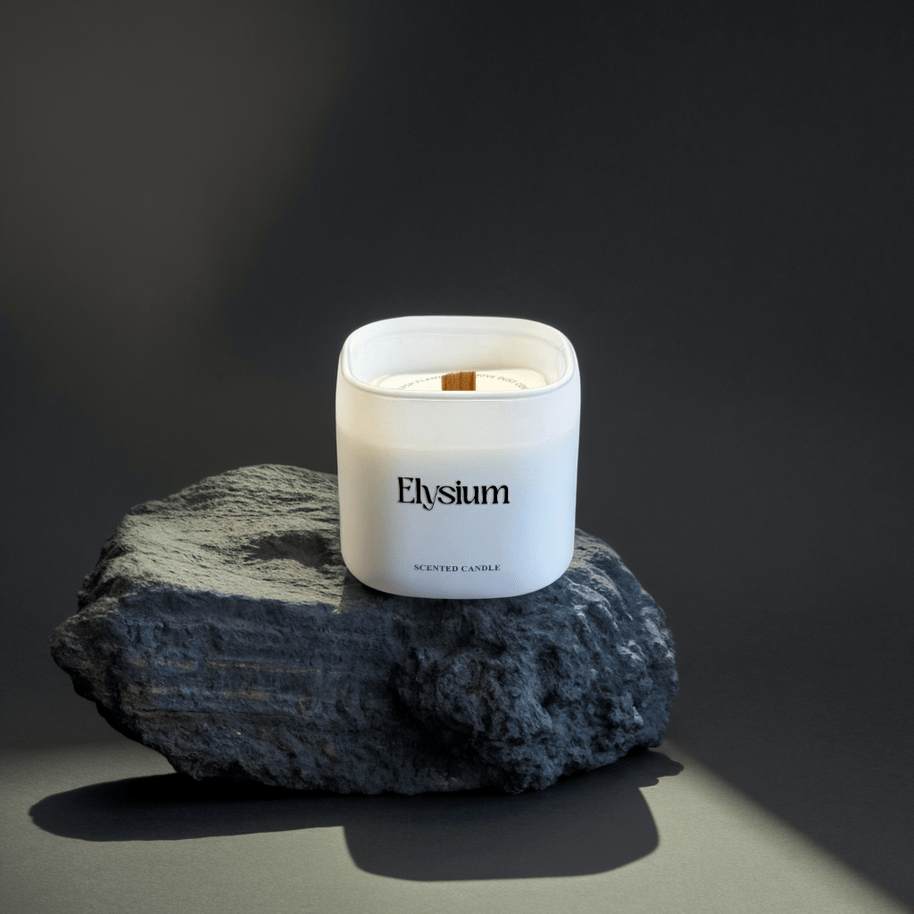 White Bloom - Scented candle in White - Elysium Decor